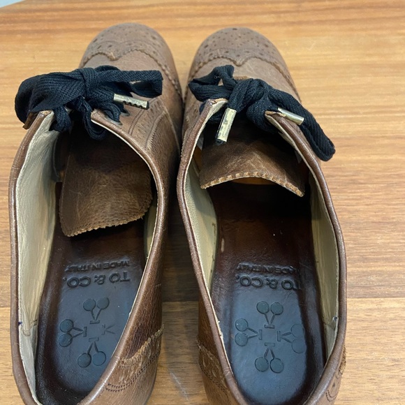 TO & CO made in Italy brogue. Gorgeous. Hand made leather lined inside. - Picture 2 of 4